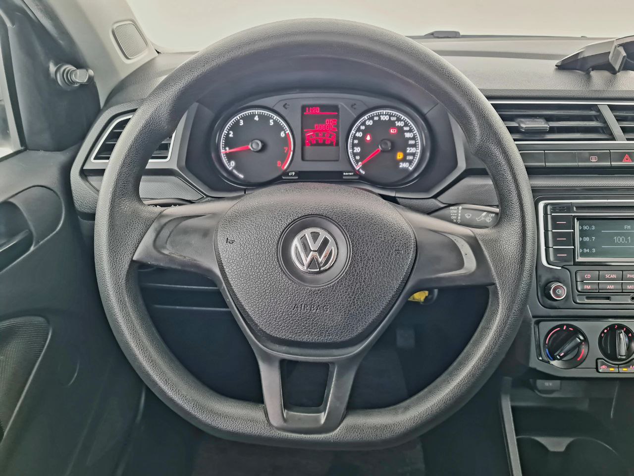 VOLKSWAGEN VOYAGE